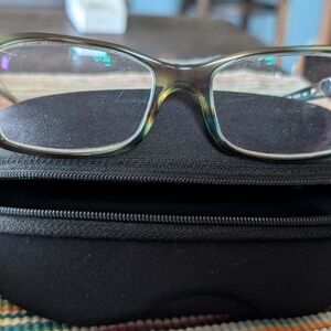 Stylish Tiffany Glasses w/Black Case